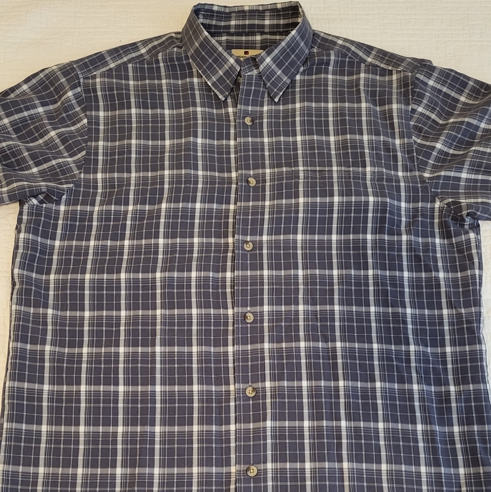 Woolrich Men's Large S/S Shirt EUC